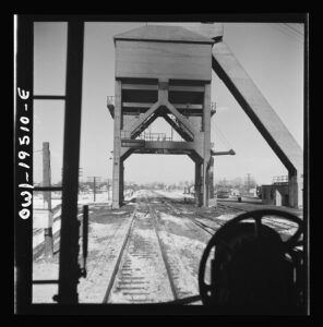 Streator, Illinois. The coal chutes along the Atchison, Topeka and Santa Fe Railroad between Chicago and Chillicothe, Il
