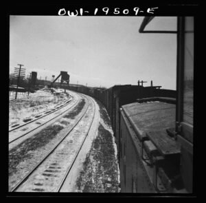 Related view: Streator, Illinois. The coal chutes along the Atchison, Topeka and Santa Fe Railroad between Chicago and C